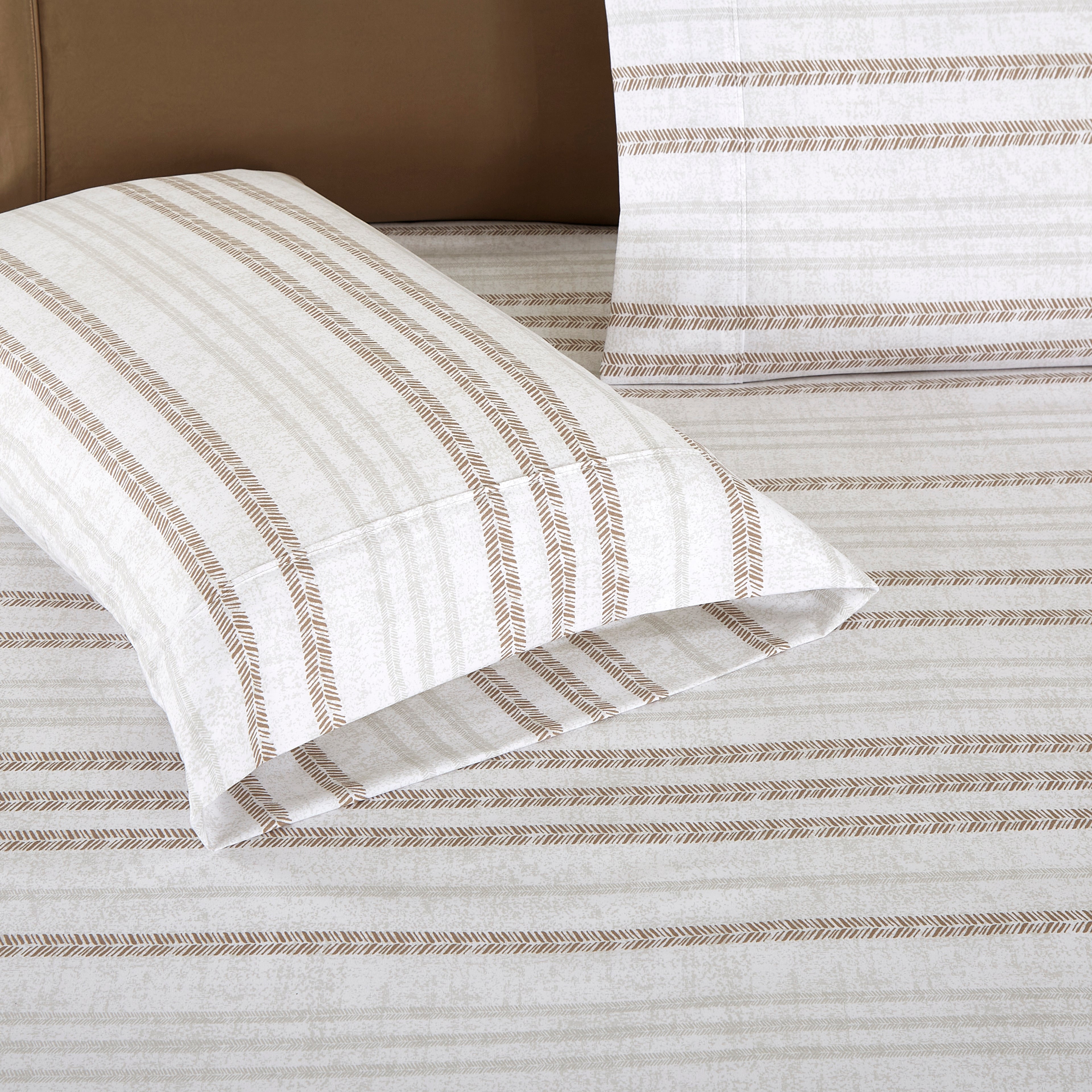 6-Piece Floral and Stripe Pattern Sheet Set - Soft as a Hotel Premium Quality Bedding