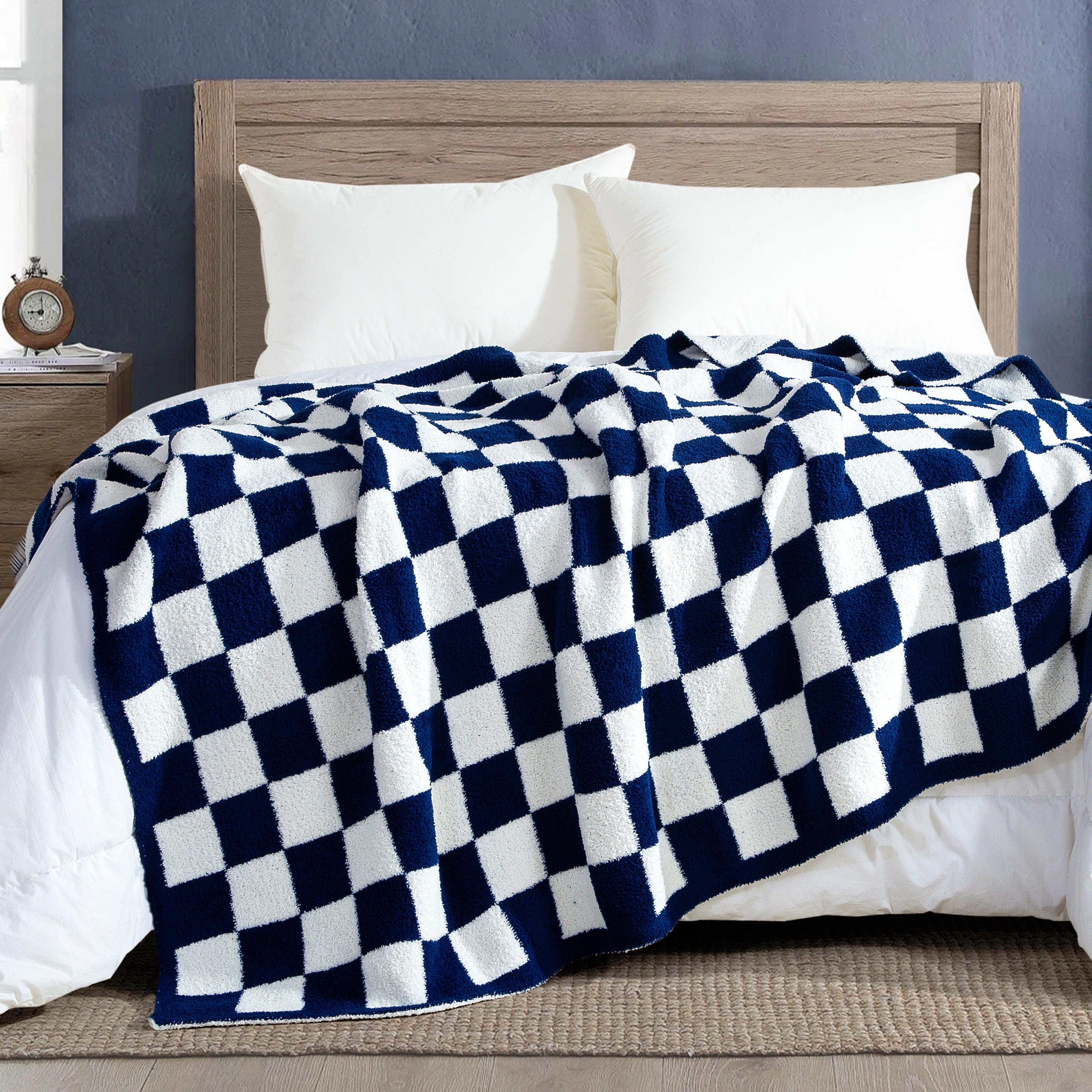 50" x 70"  Ultra Soft Checkered Knitted Throw Blanket
