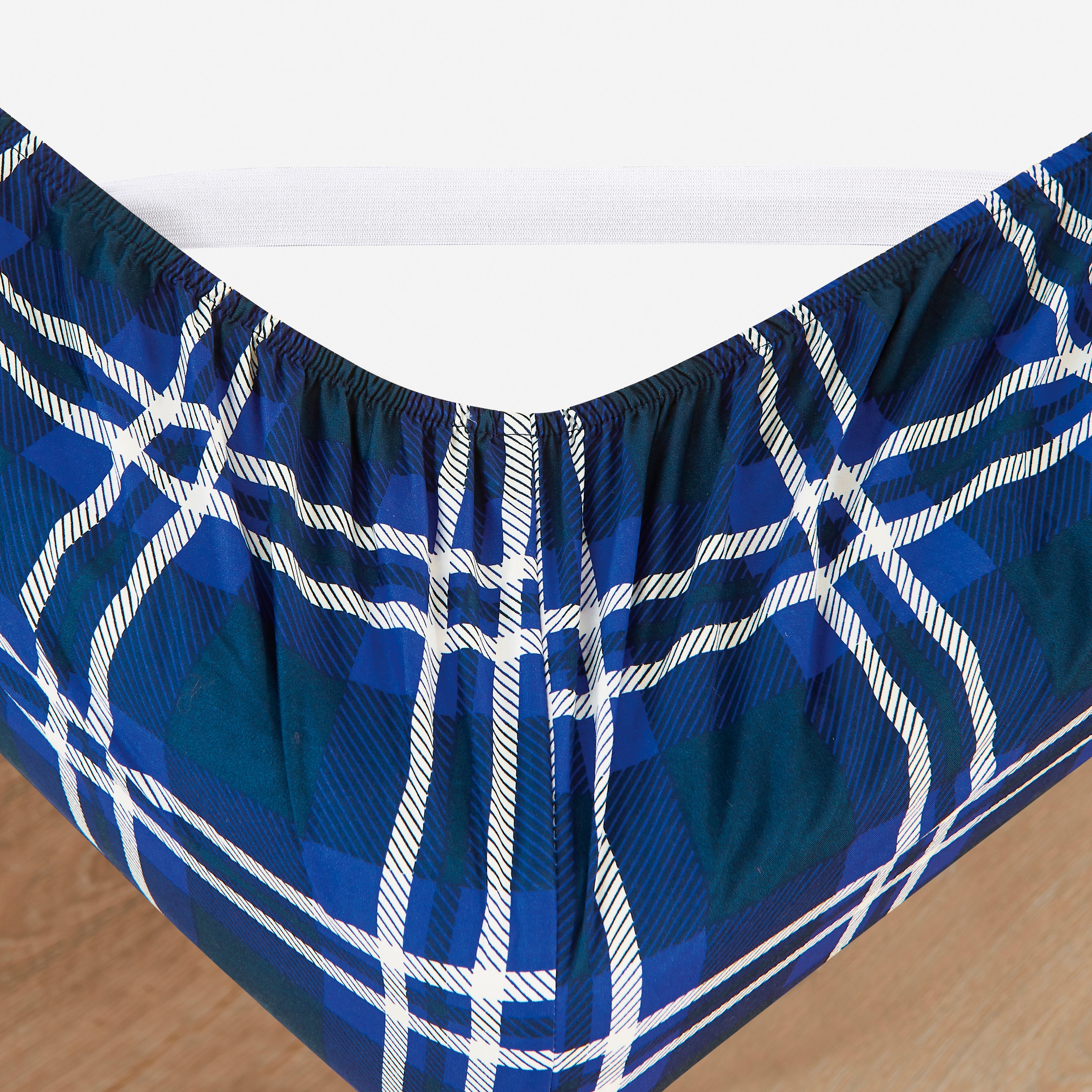 6-Piece Plaid Pattern Bed Sheet Set - Soft as a Hotel Premium Quality