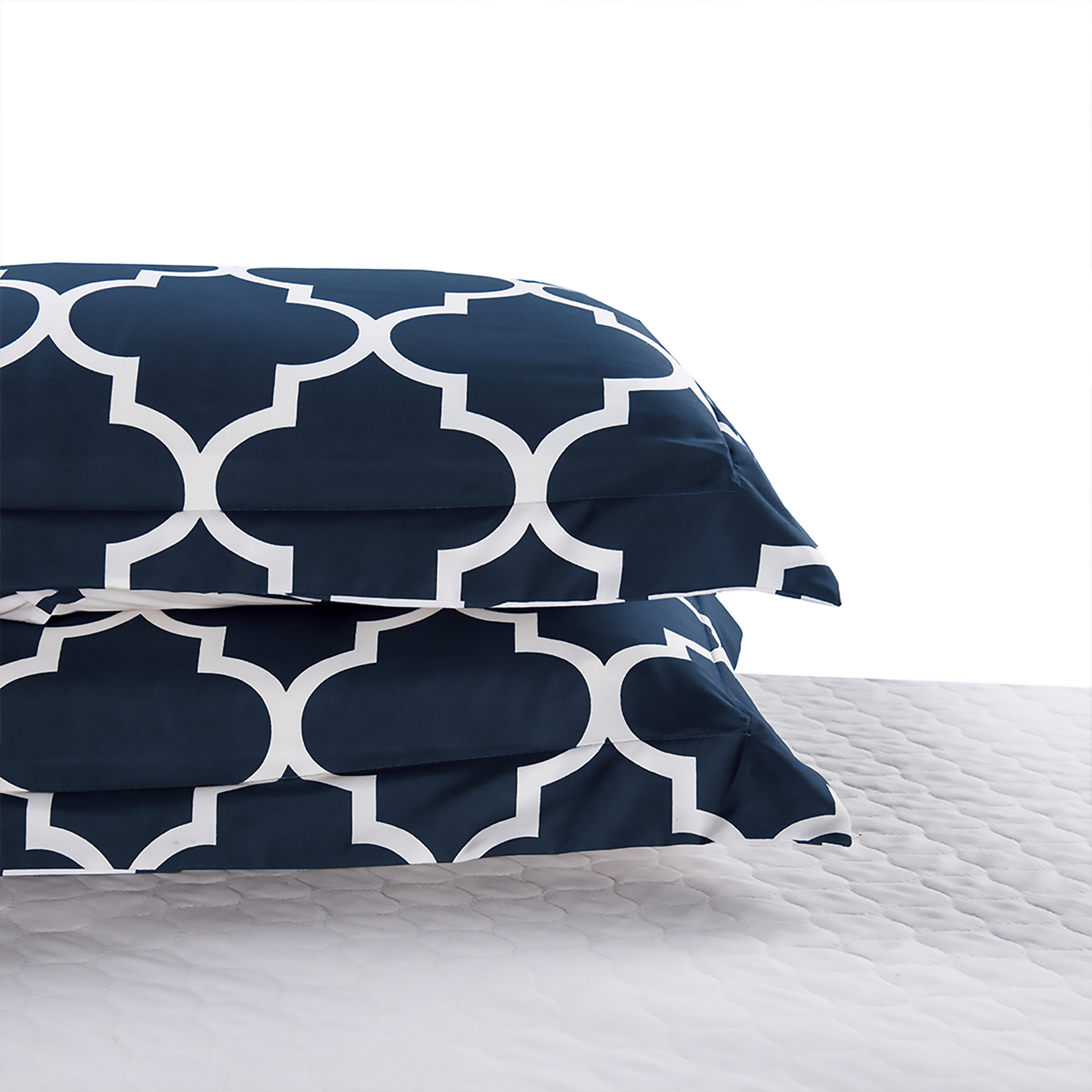 3-Piece Moroccan Trellis Reversible Comforter Set