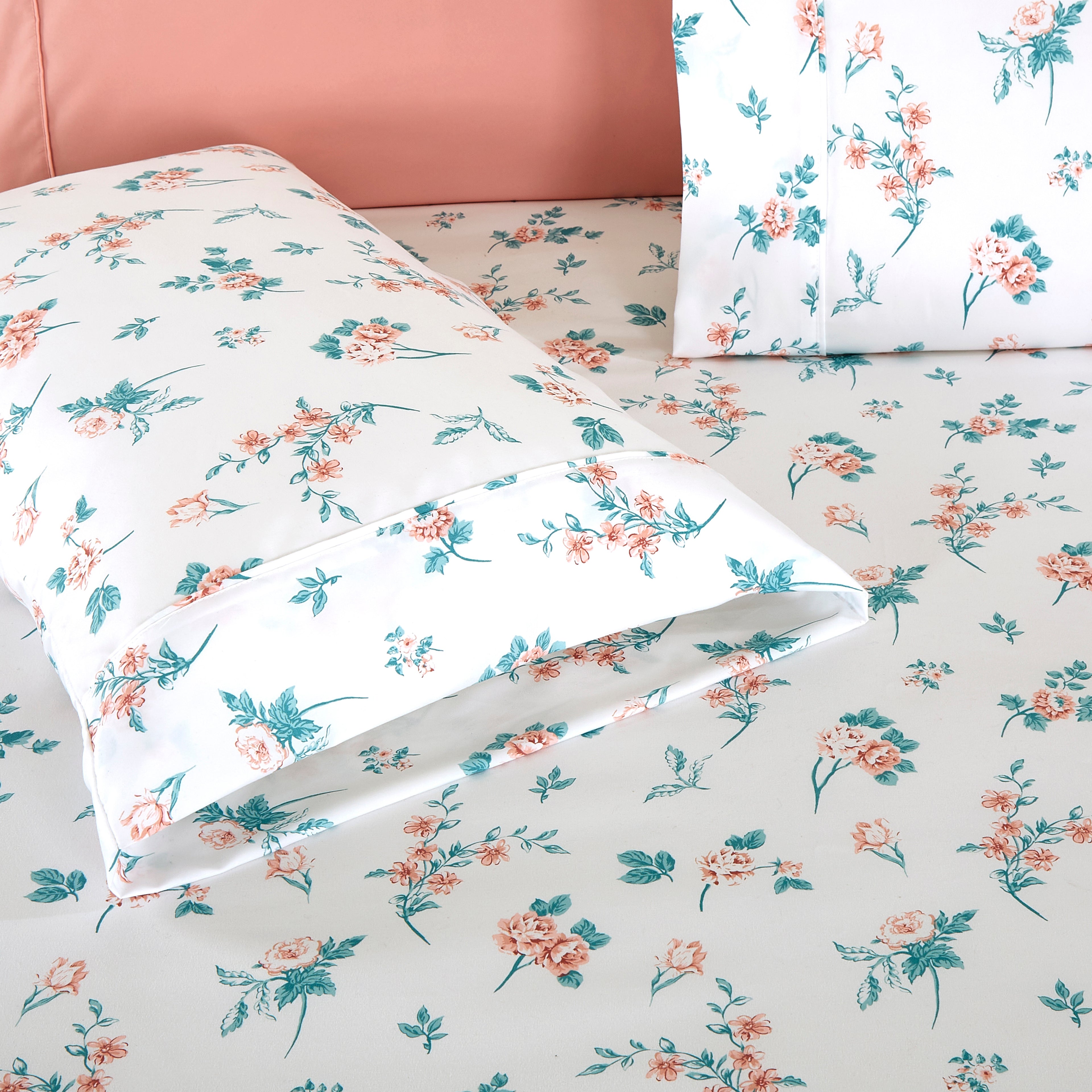 6-Piece Floral and Stripe Pattern Sheet Set - Soft as a Hotel Premium Quality Bedding