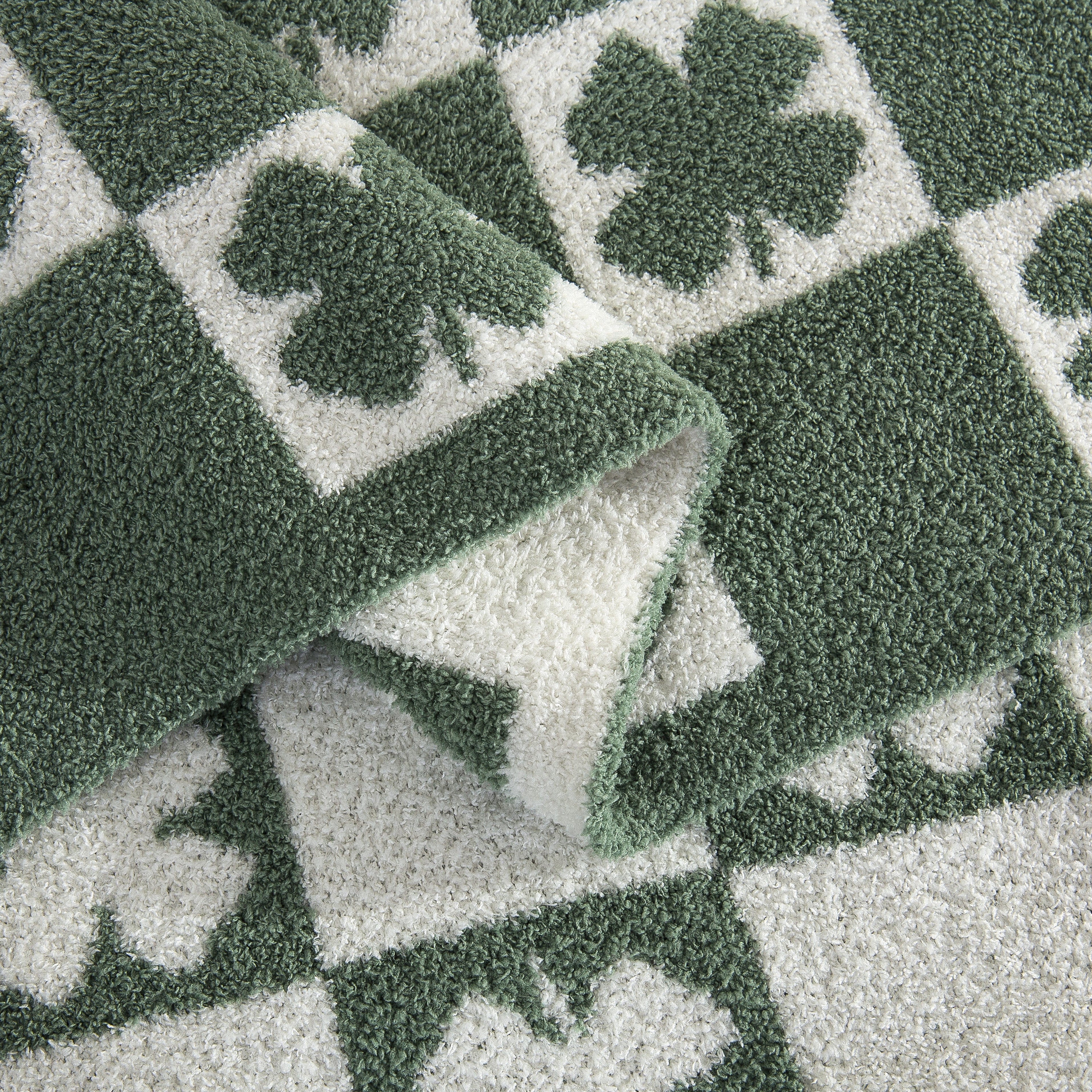 50" x 70"  Ultra Soft Checkered Knitted Throw Blanket
