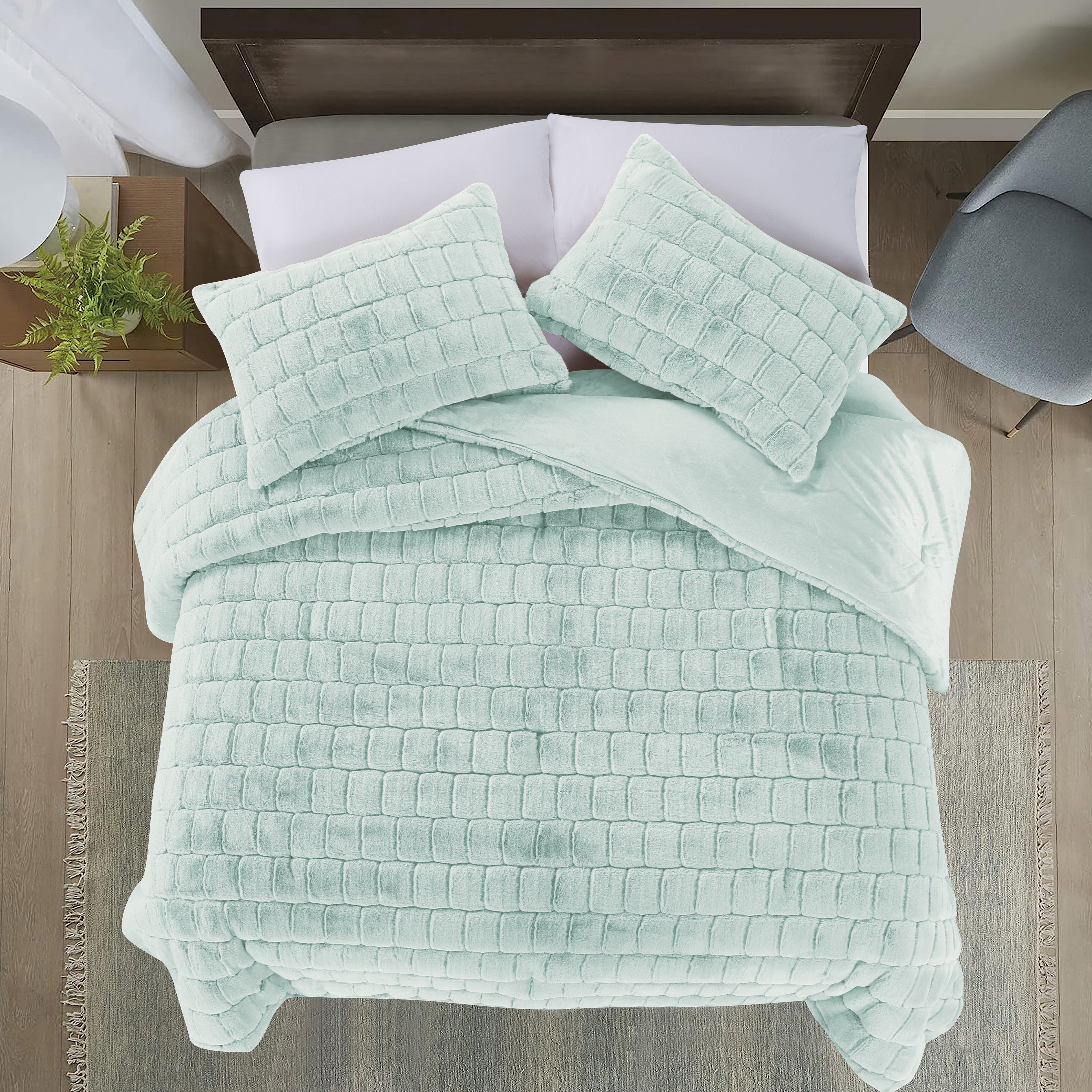 Fluffy 3-Piece Faux Rabbit Fur Comforter Set