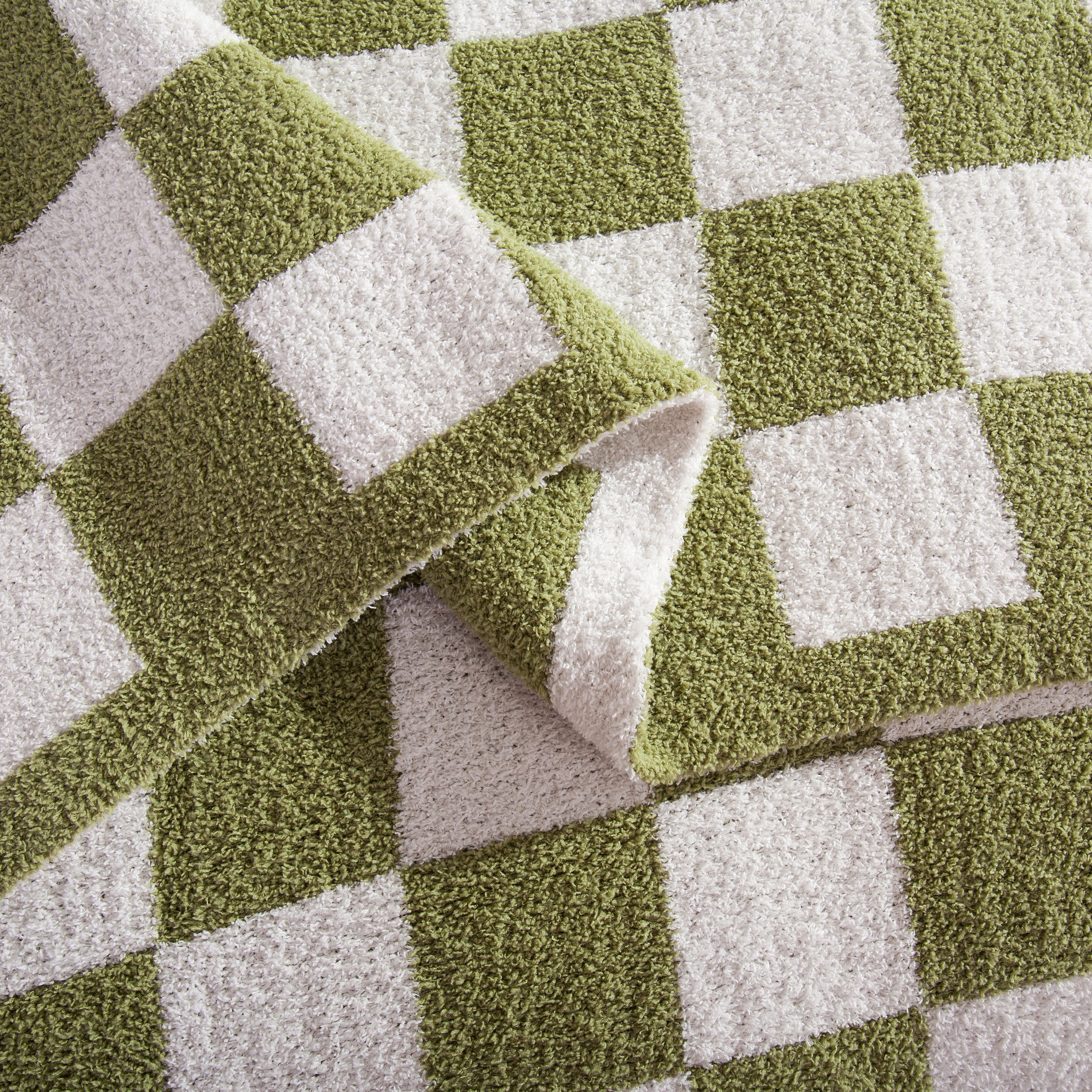 50" x 70"  Ultra Soft Checkered Knitted Throw Blanket