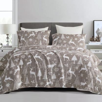 Elegant Comfort 4-Piece Holiday Christmas Velvet Plush Flannel Sheet Set