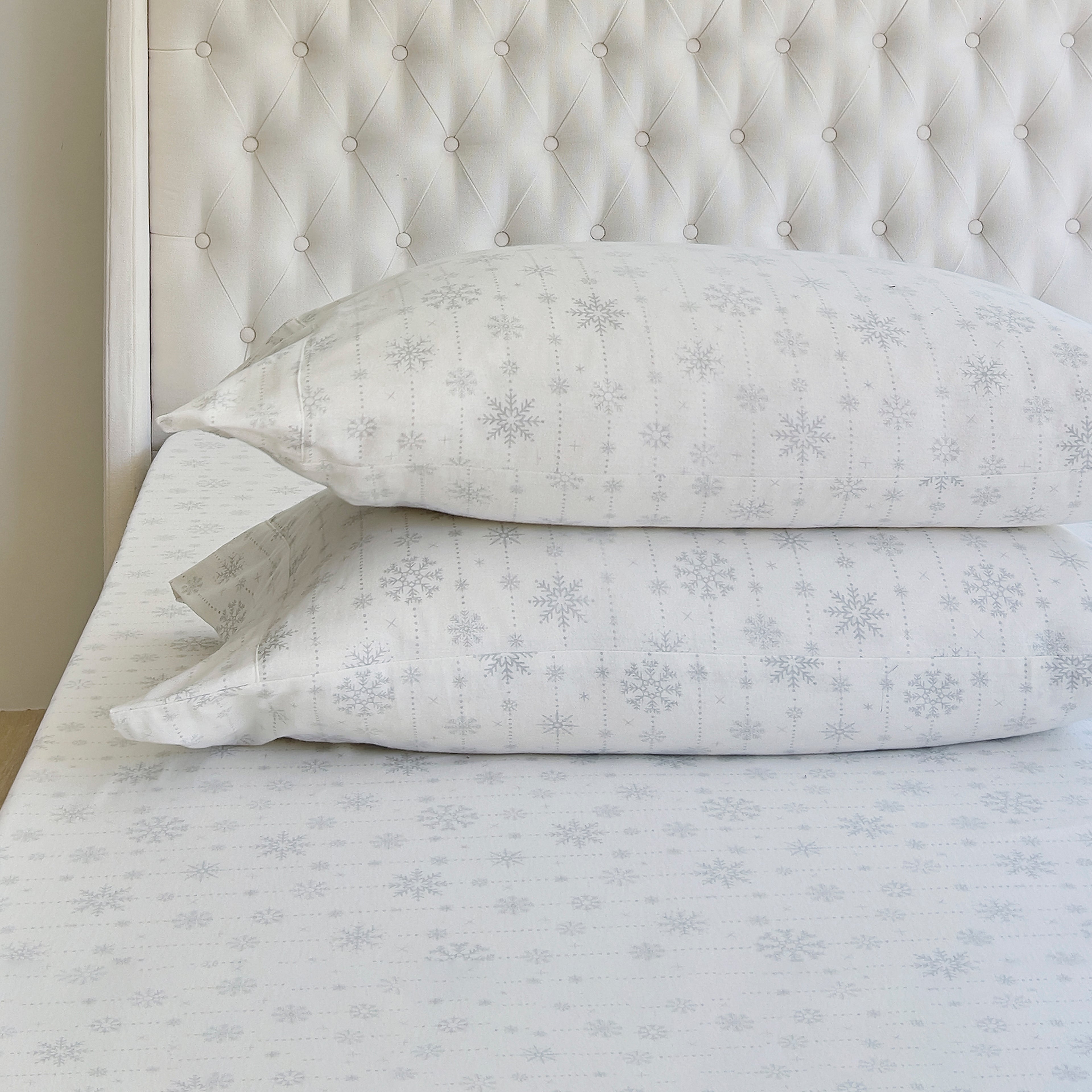 4-Piece Holiday Cotton Flannel Sheet Set - 100% Turkish Cotton