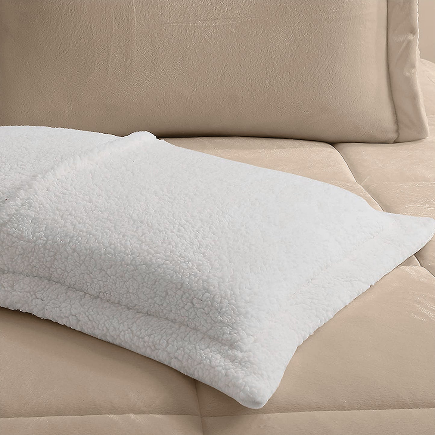 Elegant Comfort 3-Piece Micro-Suede Reversible Sherpa - Solid Color Design Comforter Set