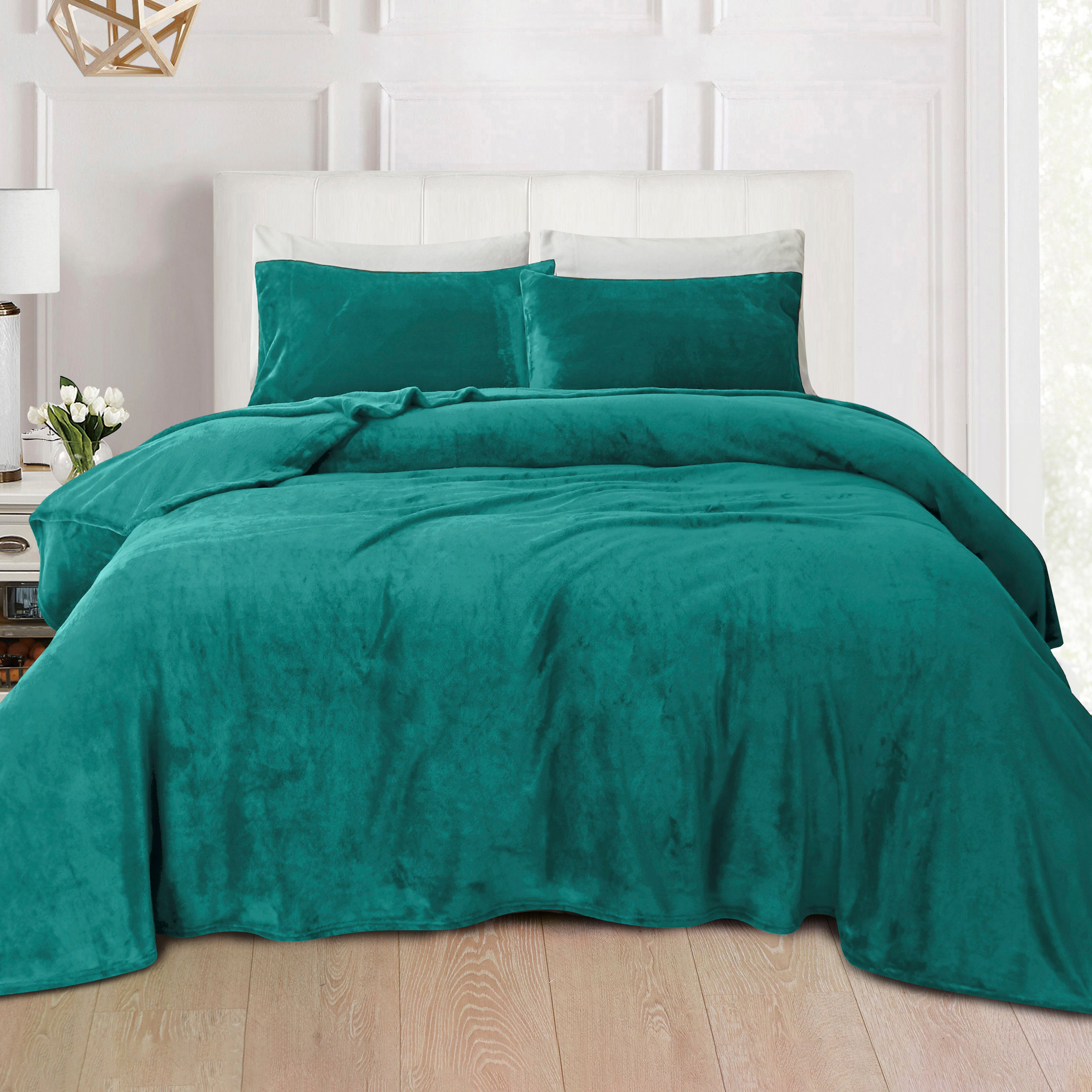 4-Piece Velvet Plush Flannel Sheet Set