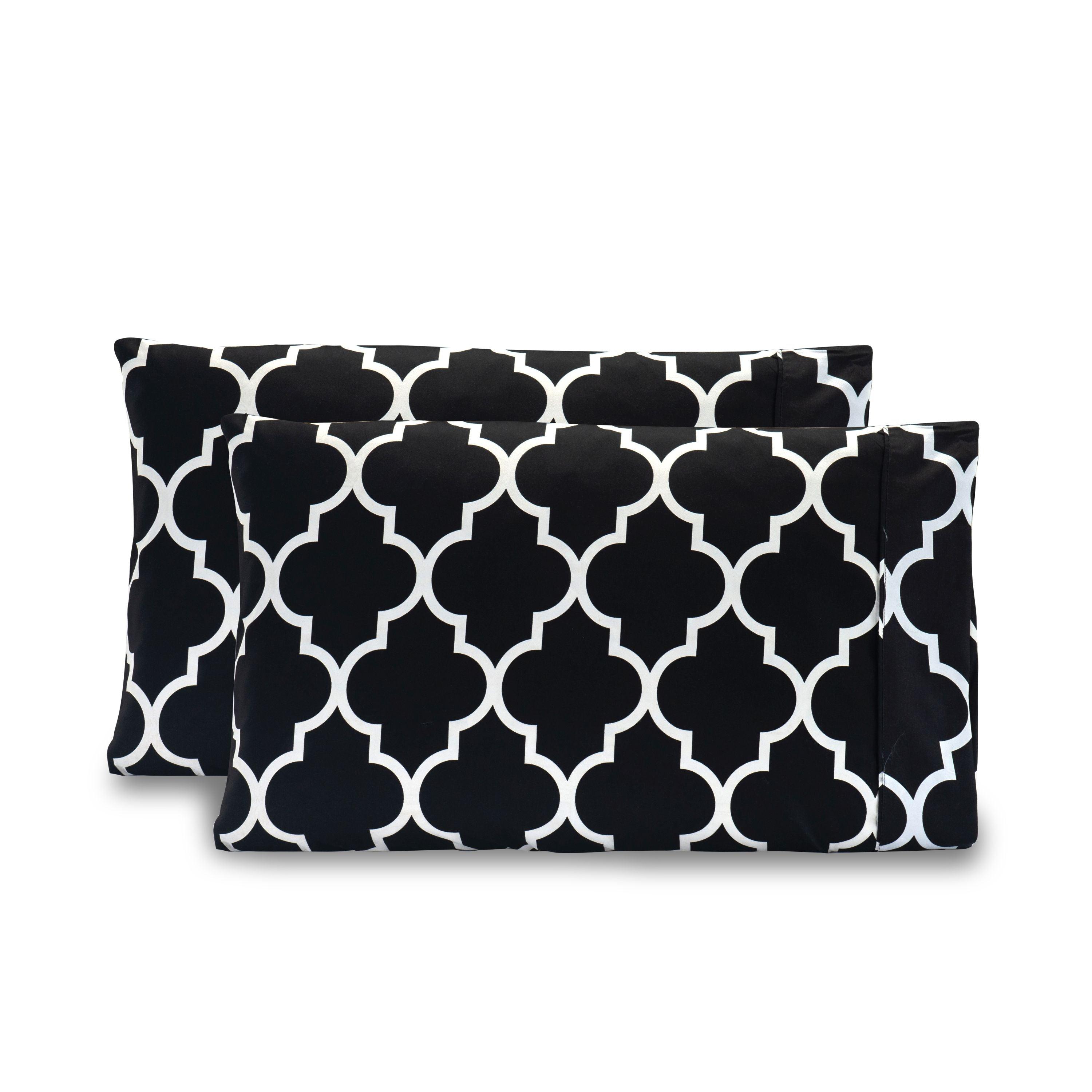 Quatrefoil - Moroccan Trellis Pattern - Set of 2 Pillowcases